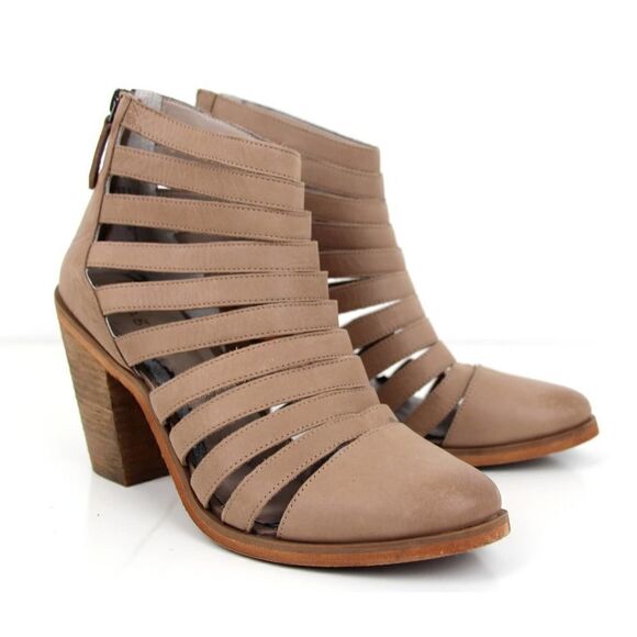 HINGE BEIGE GENUINE LEATHER STRAPPY MED HIGH HEEL BOOTIES BOOTS SHOES 7.5M - Picture 2 of 10